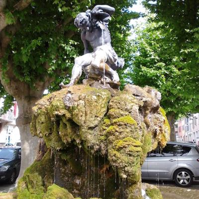 Fontaine porte de la buisse